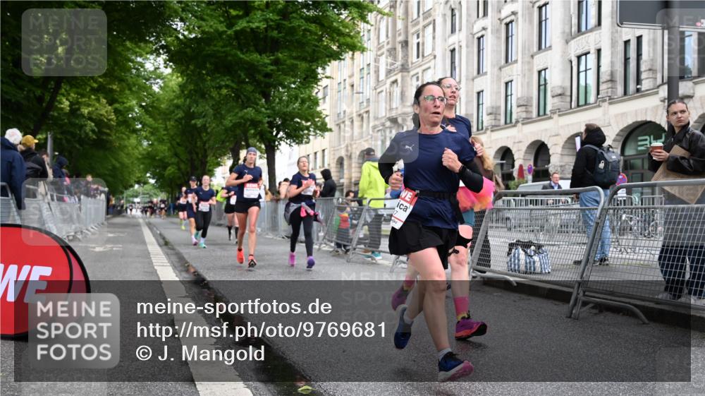 14.06.2026 - REWE Women's Run J. Mangold http://msf.ph/oto/9769681 14.06.2026 09:53:25 Ziel 10062, 10097, 10103, 10478, 10632, 10871, 10914, 11014, 11051, 11468 meine-sportfotos.de