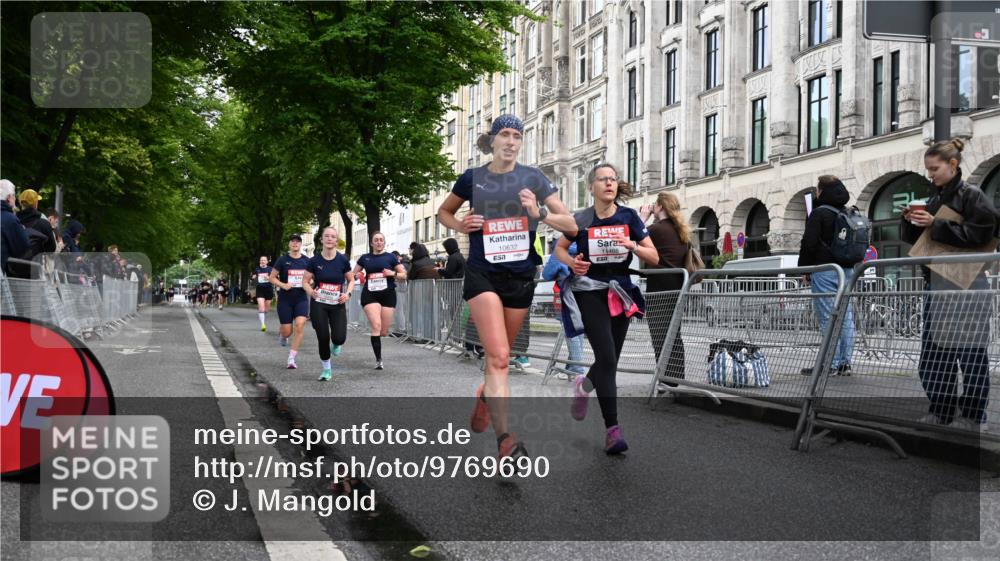 14.06.2026 - REWE Women's Run J. Mangold http://msf.ph/oto/9769690 14.06.2026 09:53:27 Ziel 10097, 10103, 10478, 10632, 10871, 10896, 10914, 11014, 11468 meine-sportfotos.de