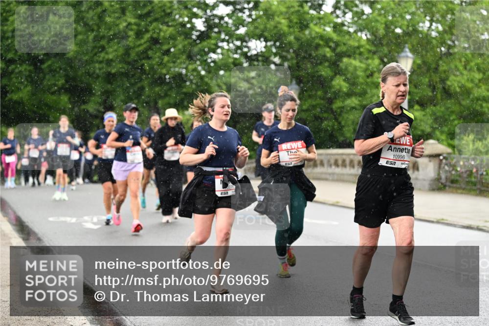 14.06.2026 - REWE Women's Run Dr. Thomas Lammeyer http://msf.ph/oto/9769695 14.06.2026 09:46:49 Laufen 57, 57, 10996, 7 meine-sportfotos.de