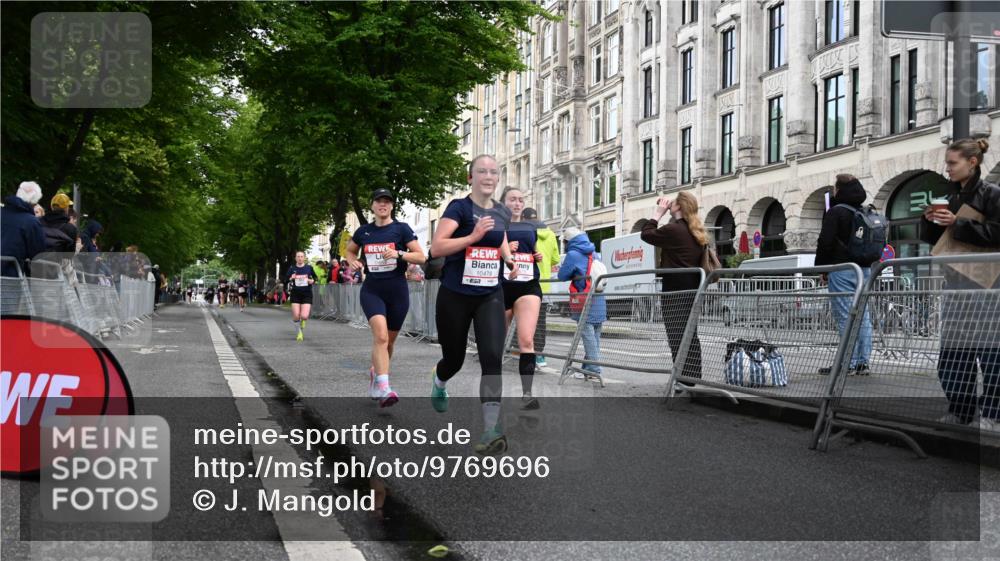 14.06.2026 - REWE Women's Run J. Mangold http://msf.ph/oto/9769696 14.06.2026 09:53:28 Ziel 10097, 10103, 10478, 10632, 10871, 10896, 10914, 11014, 11468 meine-sportfotos.de