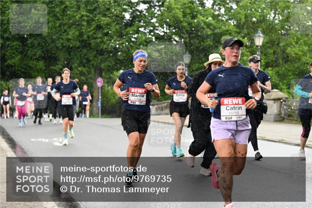 14.06.2026 - REWE Women's Run Dr. Thomas Lammeyer http://msf.ph/oto/9769735 14.06.2026 09:46:52 Laufen 11158, 7, [, 10719, 7 meine-sportfotos.de