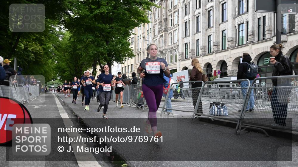 14.06.2026 - REWE Women's Run J. Mangold http://msf.ph/oto/9769761 14.06.2026 09:53:48 Ziel 10236, 10334, 10778, 10783, 11049, 11050, 11184, 11315, 11387, 11389, 11429, 11433 meine-sportfotos.de