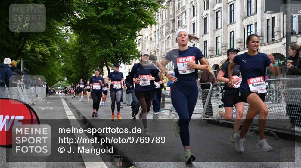 14.06.2026 - REWE Women's Run J. Mangold http://msf.ph/oto/9769789 14.06.2026 09:53:51 Ziel 10236, 10334, 10356, 10363, 10434, 10778, 10783, 11049, 11050, 11315, 11387, 11389, 11429, 11433, 11502 meine-sportfotos.de