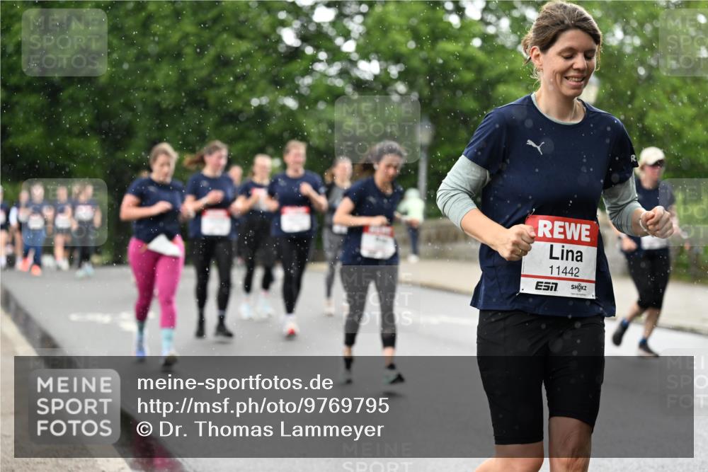 14.06.2026 - REWE Women's Run Dr. Thomas Lammeyer http://msf.ph/oto/9769795 14.06.2026 09:46:56 Laufen 11442 meine-sportfotos.de