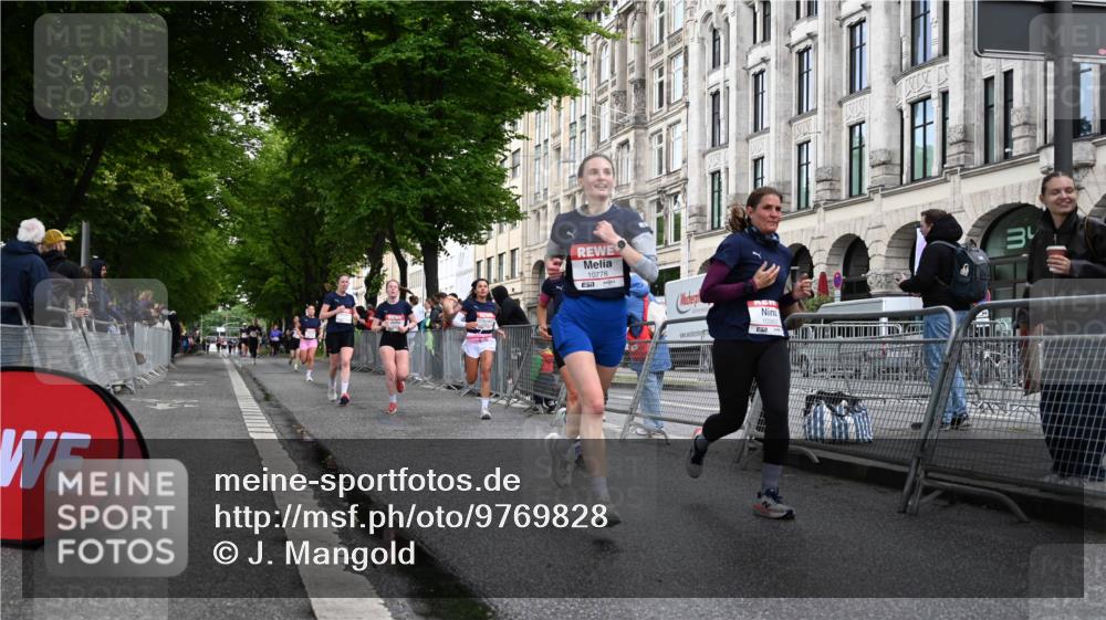 14.06.2026 - REWE Women's Run J. Mangold http://msf.ph/oto/9769828 14.06.2026 09:53:54 Ziel 10012, 10334, 10356, 10363, 10434, 10778, 10783, 11049, 11050, 11387, 11389, 11395, 11429, 11433, 11502 meine-sportfotos.de