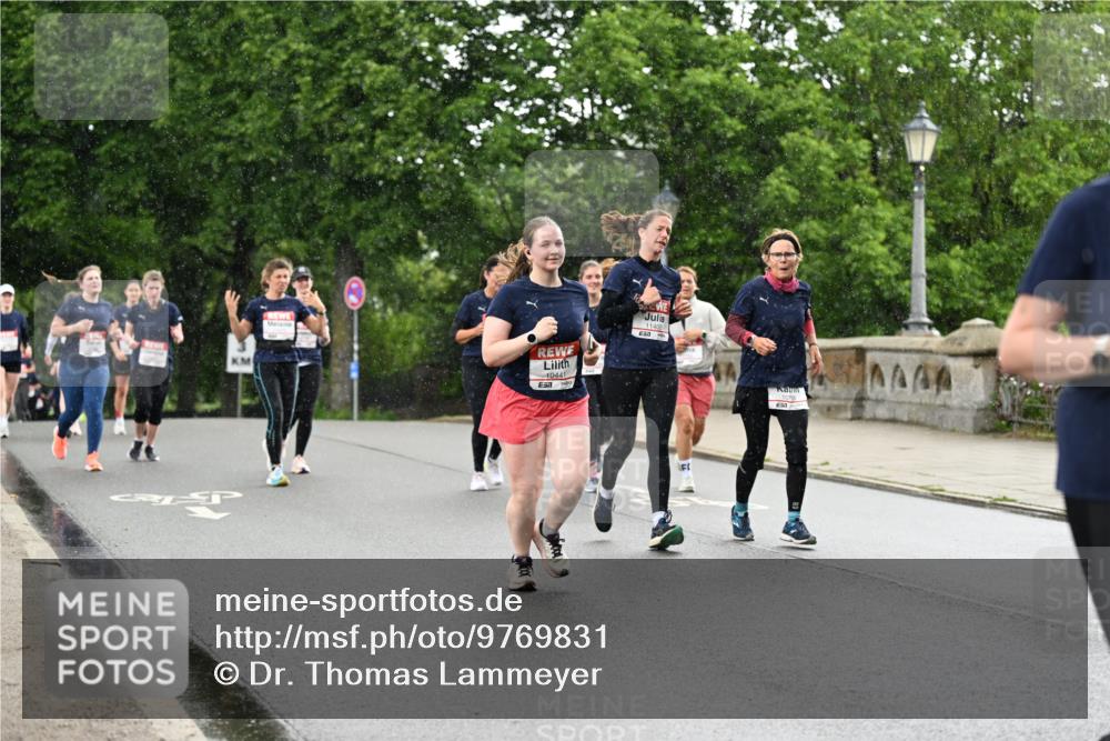 14.06.2026 - REWE Women's Run Dr. Thomas Lammeyer http://msf.ph/oto/9769831 14.06.2026 09:46:59 Laufen 10441, 11402, 10798 meine-sportfotos.de