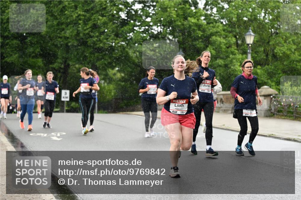 14.06.2026 - REWE Women's Run Dr. Thomas Lammeyer http://msf.ph/oto/9769842 14.06.2026 09:47:00 Laufen 10441, 7, 11402, 10798 meine-sportfotos.de