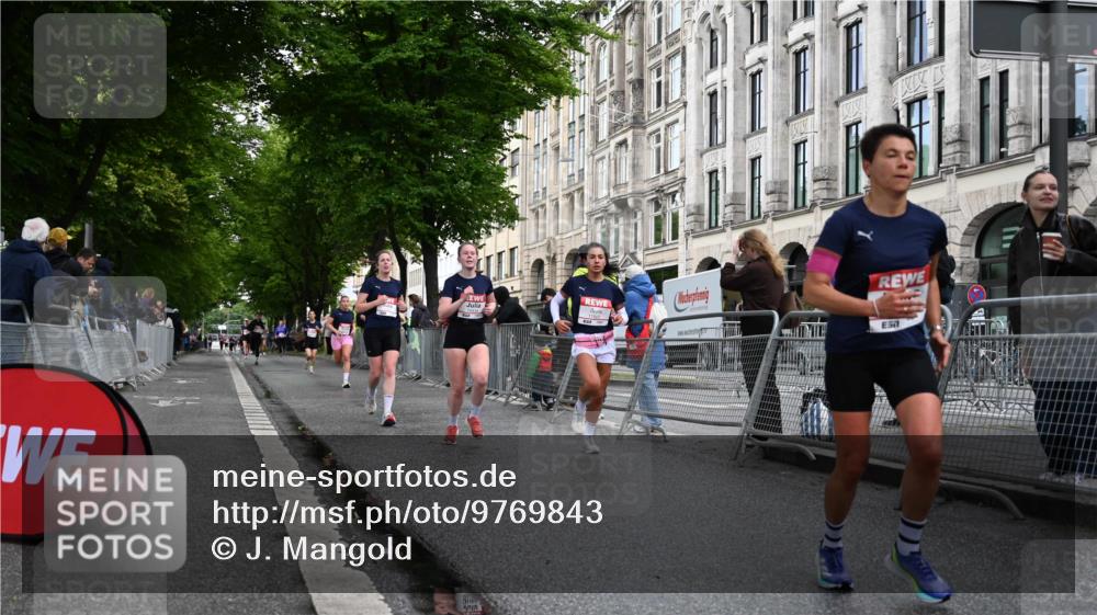 14.06.2026 - REWE Women's Run J. Mangold http://msf.ph/oto/9769843 14.06.2026 09:53:56 Ziel 10012, 10334, 10356, 10363, 10434, 10778, 11049, 11050, 11387, 11395, 11433, 11502 meine-sportfotos.de