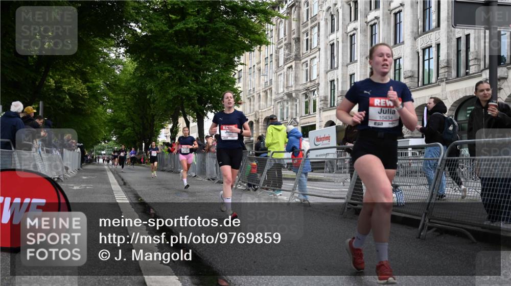 14.06.2026 - REWE Women's Run J. Mangold http://msf.ph/oto/9769859 14.06.2026 09:53:57 Ziel 10012, 10356, 10363, 10434, 10778, 10899, 11395, 11433, 11502 meine-sportfotos.de