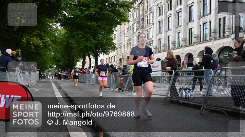 14.06.2026 - REWE Women's Run J. Mangold http://msf.ph/oto/9769868 14.06.2026 09:53:58 Ziel 10012, 10356, 10363, 10434, 10778, 10899, 11395, 11502 meine-sportfotos.de
