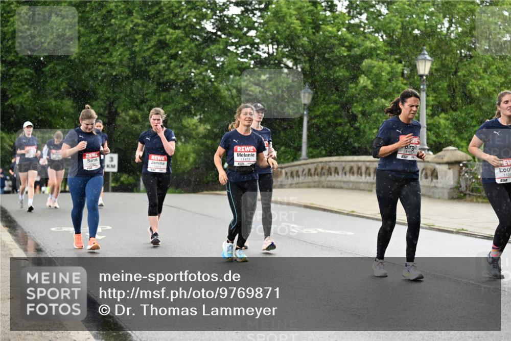 14.06.2026 - REWE Women's Run Dr. Thomas Lammeyer http://msf.ph/oto/9769871 14.06.2026 09:47:02 Laufen 11473, 650, 11122, 144, 1129, 57 meine-sportfotos.de