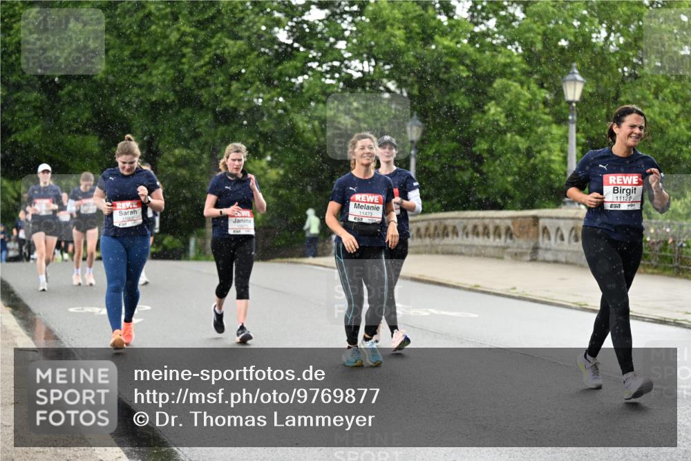 14.06.2026 - REWE Women's Run Dr. Thomas Lammeyer http://msf.ph/oto/9769877 14.06.2026 09:47:03 Laufen 1068, 11473, 7, 11122, 7 meine-sportfotos.de