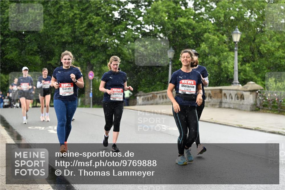 14.06.2026 - REWE Women's Run Dr. Thomas Lammeyer http://msf.ph/oto/9769888 14.06.2026 09:47:03 Laufen 11068, 10671, 57, 11473 meine-sportfotos.de