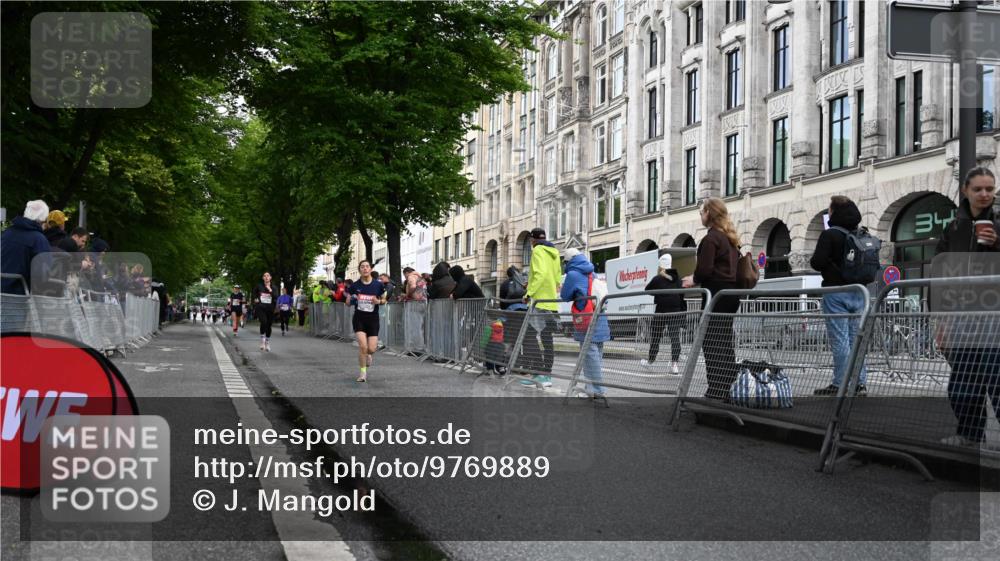 14.06.2026 - REWE Women's Run J. Mangold http://msf.ph/oto/9769889 14.06.2026 09:54:01 Ziel 10012, 10235, 10434, 10899, 11395, 11502 meine-sportfotos.de