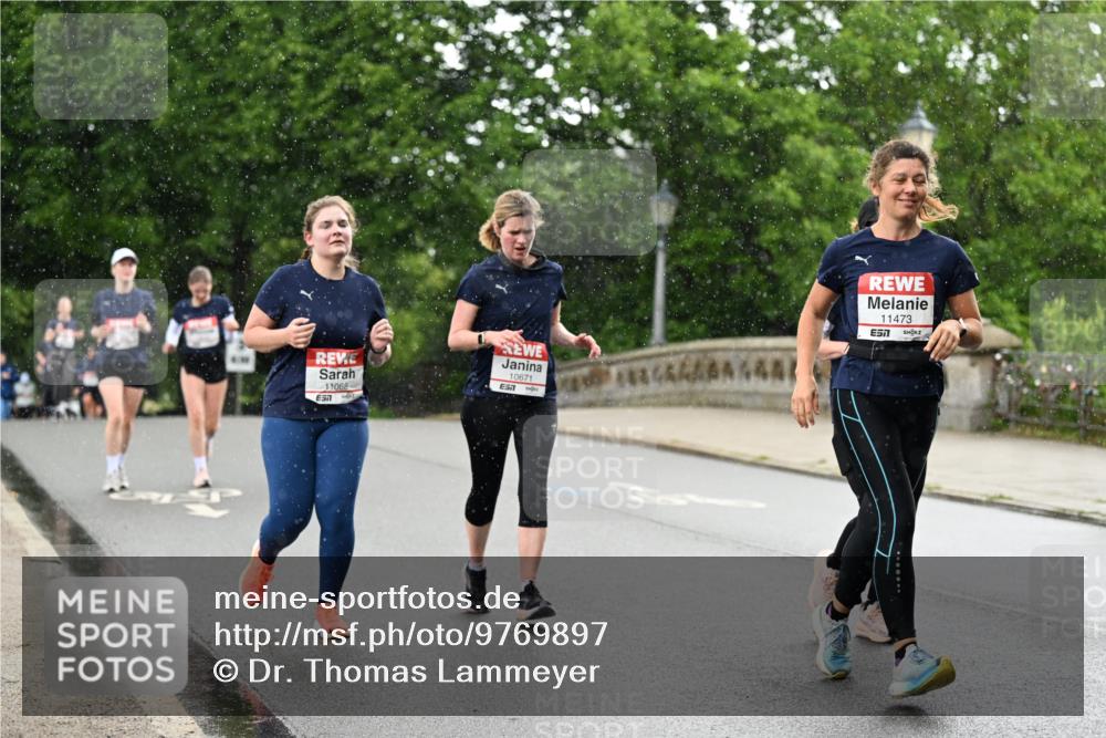 14.06.2026 - REWE Women's Run Dr. Thomas Lammeyer http://msf.ph/oto/9769897 14.06.2026 09:47:04 Laufen 11068, 10671, 7, 11473 meine-sportfotos.de