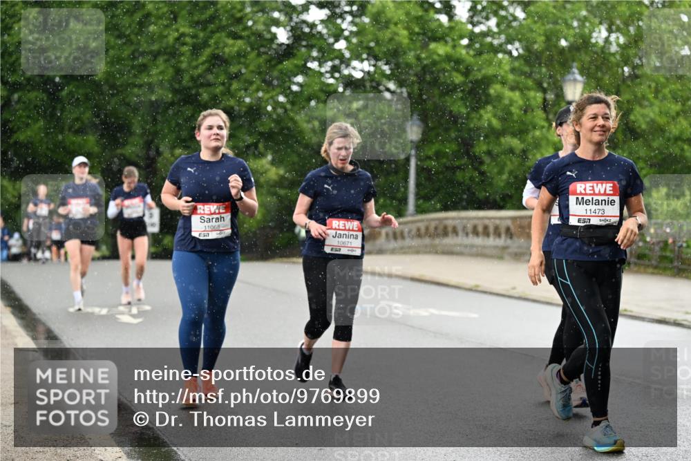 14.06.2026 - REWE Women's Run Dr. Thomas Lammeyer http://msf.ph/oto/9769899 14.06.2026 09:47:04 Laufen 11068, 10671, 7, 11473 meine-sportfotos.de