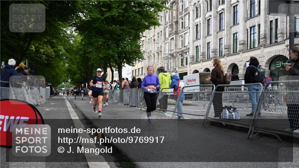 14.06.2026 - REWE Women's Run J. Mangold http://msf.ph/oto/9769917 14.06.2026 09:54:09 Ziel 10063, 10235, 10299, 10440, 10704, 10806 meine-sportfotos.de