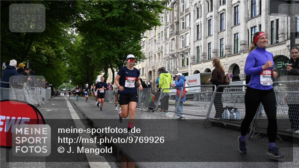 14.06.2026 - REWE Women's Run J. Mangold http://msf.ph/oto/9769926 14.06.2026 09:54:10 Ziel 10063, 10235, 10299, 10440, 10704, 10806 meine-sportfotos.de
