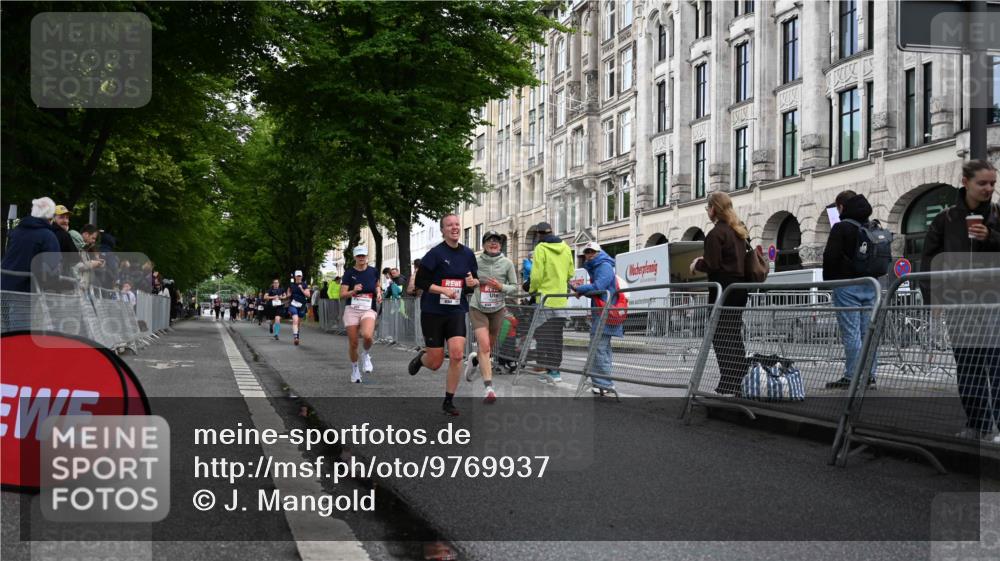 14.06.2026 - REWE Women's Run J. Mangold http://msf.ph/oto/9769937 14.06.2026 09:54:12 Ziel 10063, 10299, 10440, 10704, 10806 meine-sportfotos.de