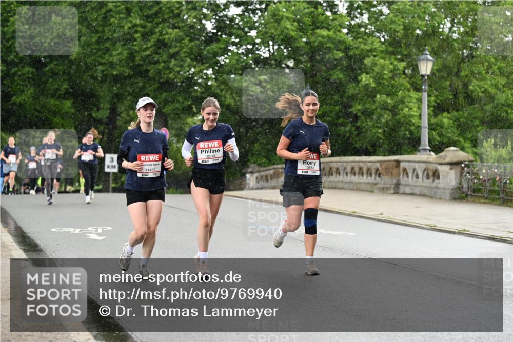 14.06.2026 - REWE Women's Run Dr. Thomas Lammeyer http://msf.ph/oto/9769940 14.06.2026 09:47:07 Laufen 11452, 10512, 10583 meine-sportfotos.de