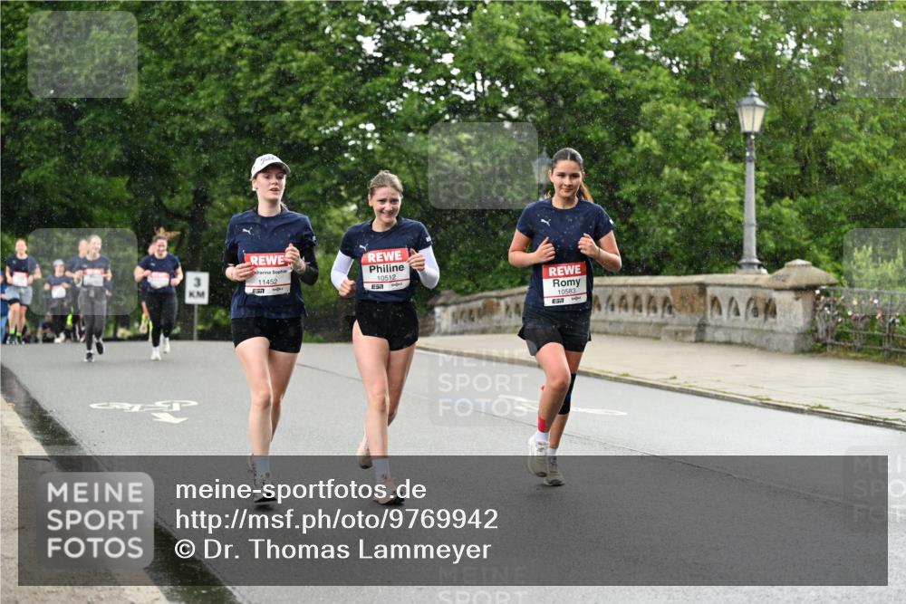 14.06.2026 - REWE Women's Run Dr. Thomas Lammeyer http://msf.ph/oto/9769942 14.06.2026 09:47:07 Laufen 11452, 10512, 10583 meine-sportfotos.de