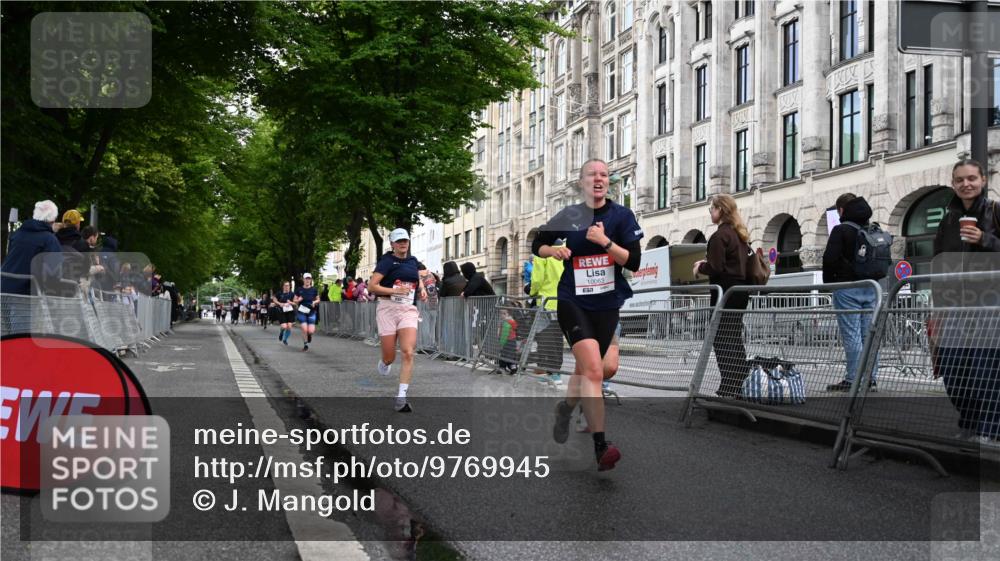 14.06.2026 - REWE Women's Run J. Mangold http://msf.ph/oto/9769945 14.06.2026 09:54:13 Ziel 10063, 10099, 10299, 10440, 10704, 10806 meine-sportfotos.de
