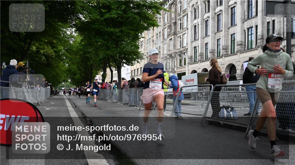 14.06.2026 - REWE Women's Run J. Mangold http://msf.ph/oto/9769954 14.06.2026 09:54:14 Ziel 10063, 10099, 10299, 10392, 10440, 10704, 10806 meine-sportfotos.de