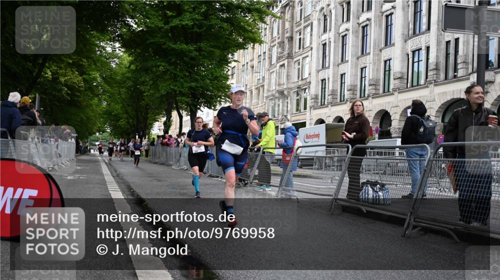 14.06.2026 - REWE Women's Run J. Mangold http://msf.ph/oto/9769958 14.06.2026 09:54:18 Ziel 10099, 10392, 10440, 10806 meine-sportfotos.de