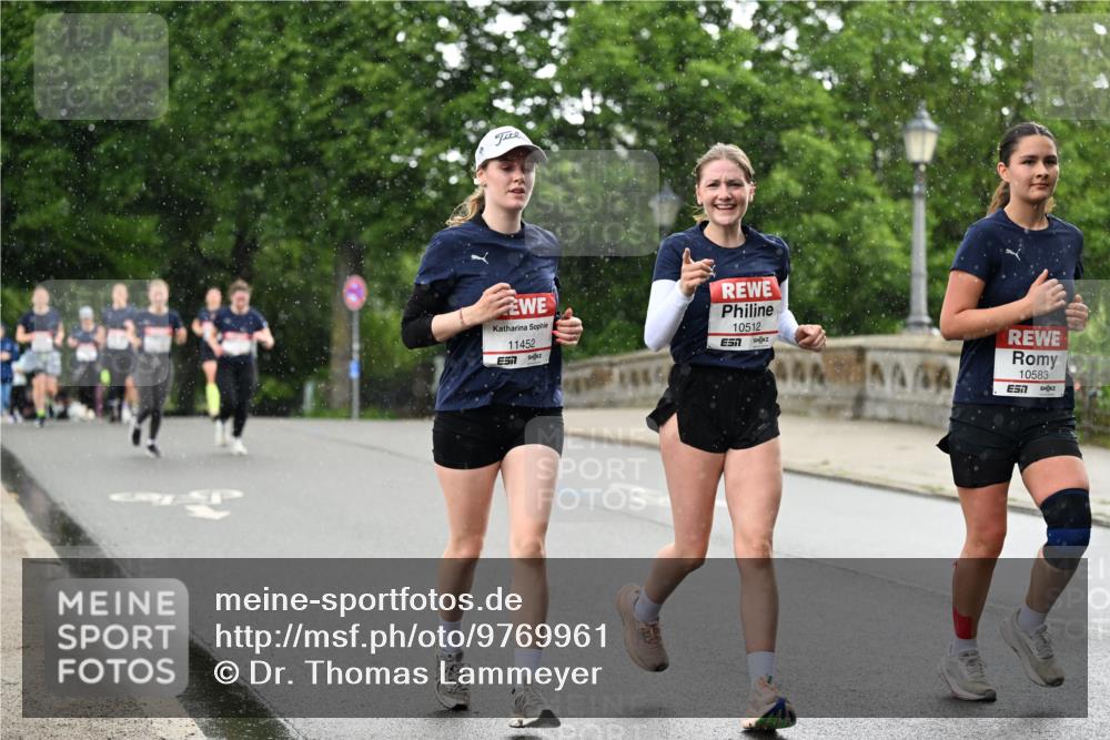 14.06.2026 - REWE Women's Run Dr. Thomas Lammeyer http://msf.ph/oto/9769961 14.06.2026 09:47:08 Laufen 11452, 10512, 10583, 7 meine-sportfotos.de