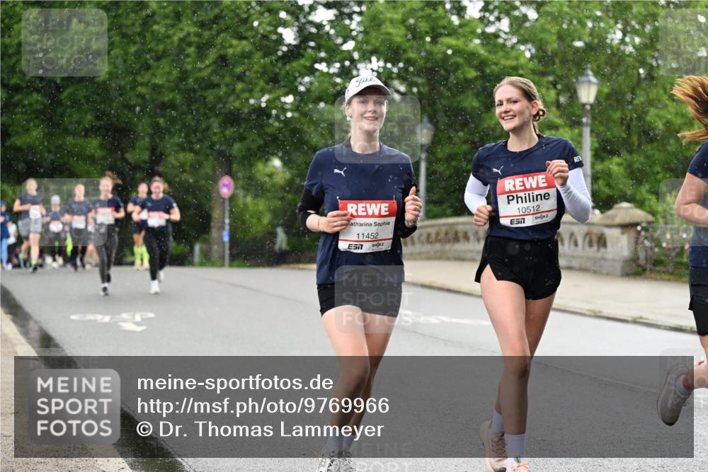 14.06.2026 - REWE Women's Run Dr. Thomas Lammeyer http://msf.ph/oto/9769966 14.06.2026 09:47:08 Laufen 11452, 7, 10512 meine-sportfotos.de