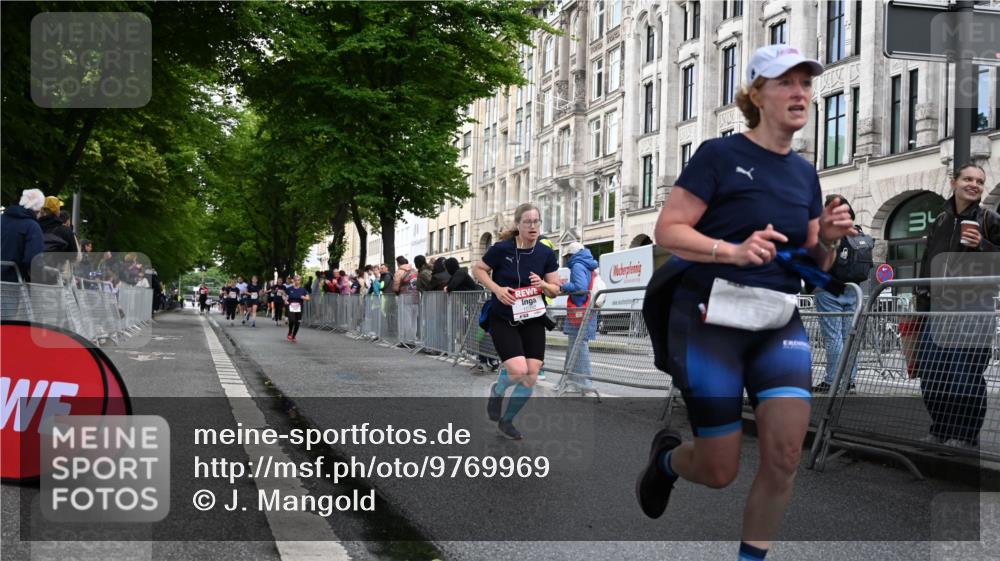 14.06.2026 - REWE Women's Run J. Mangold http://msf.ph/oto/9769969 14.06.2026 09:54:19 Ziel 10099, 10392, 10986, 11368 meine-sportfotos.de