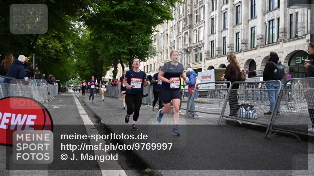 14.06.2026 - REWE Women's Run J. Mangold http://msf.ph/oto/9769997 14.06.2026 09:54:29 Ziel 10066, 10290, 10986, 11167, 11179, 11368, 11407, 11438, 11499 meine-sportfotos.de