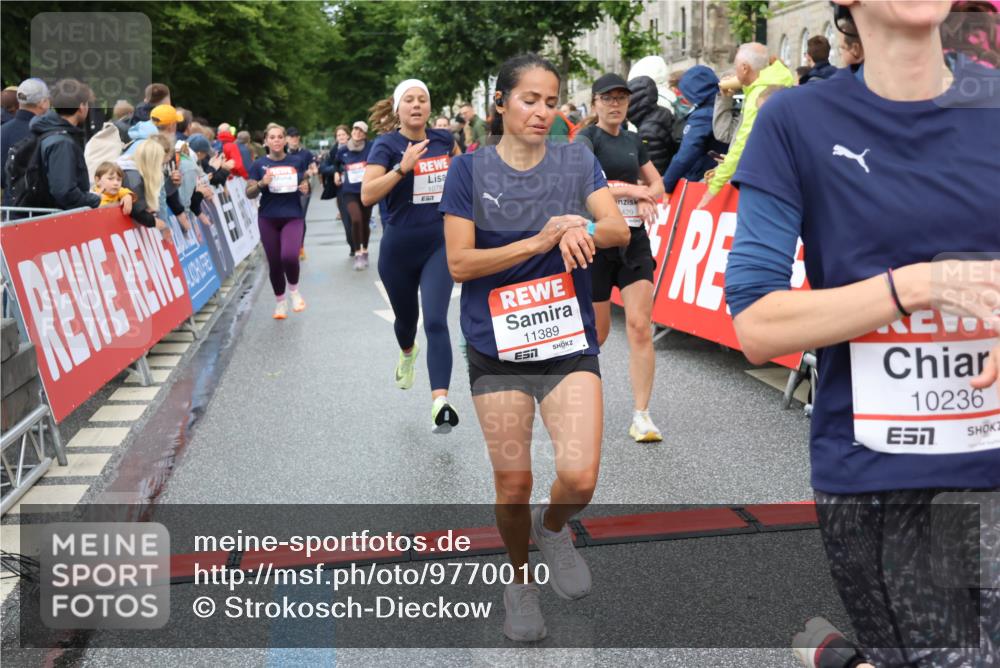 14.06.2026 - REWE Women's Run Strokosch-Dieckow http://msf.ph/oto/9770010 14.06.2026 09:54:10 Ziel 10236, 10334, 10778, 10783, 10847, 11049, 11050, 11184, 11315, 11387, 11389, 11429, 11433 meine-sportfotos.de