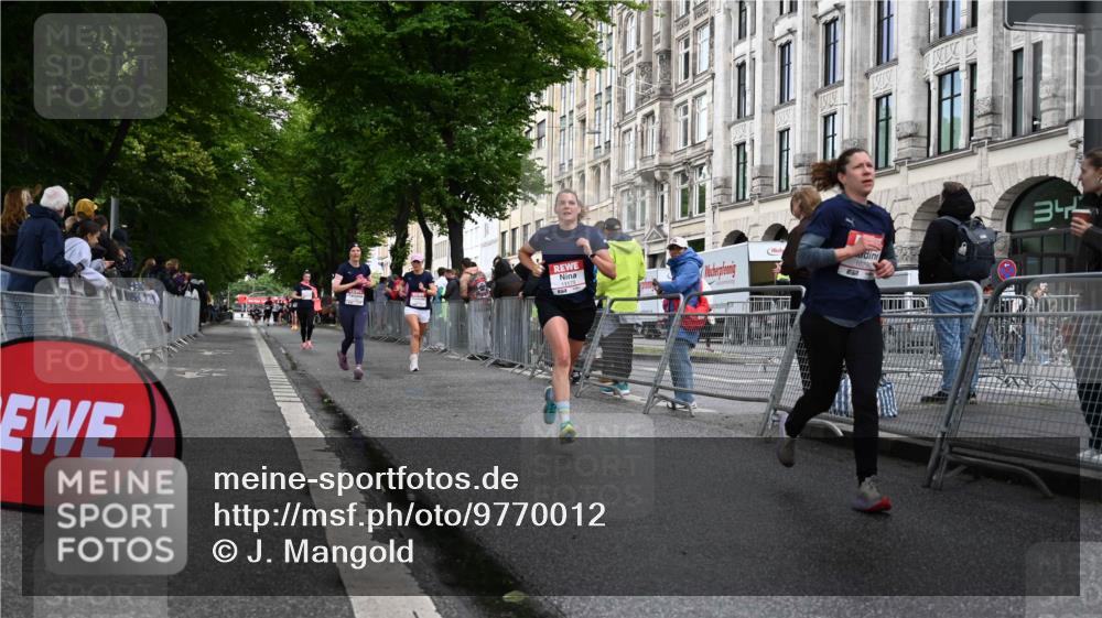 14.06.2026 - REWE Women's Run J. Mangold http://msf.ph/oto/9770012 14.06.2026 09:54:31 Ziel 10066, 10290, 11167, 11179, 11407, 11438 meine-sportfotos.de