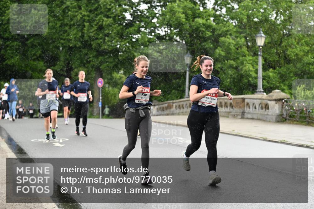 14.06.2026 - REWE Women's Run Dr. Thomas Lammeyer http://msf.ph/oto/9770035 14.06.2026 09:47:13 Laufen 10705, 10199, 7 meine-sportfotos.de