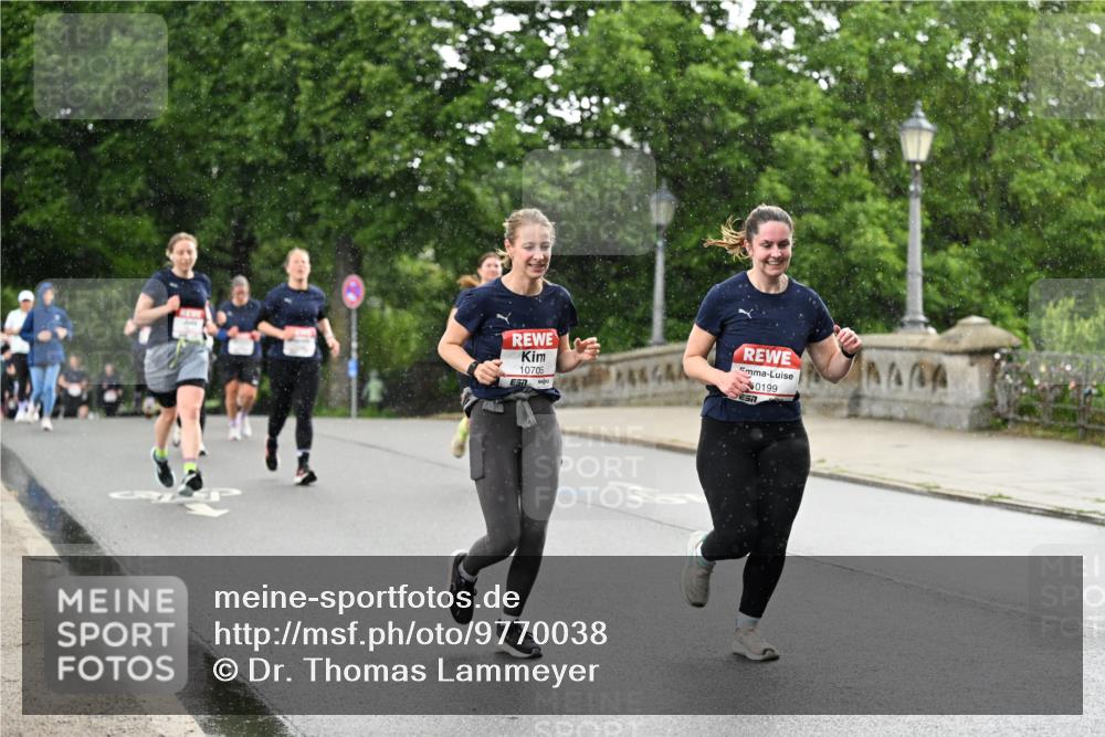 14.06.2026 - REWE Women's Run Dr. Thomas Lammeyer http://msf.ph/oto/9770038 14.06.2026 09:47:13 Laufen 10705, 51, 0199 meine-sportfotos.de
