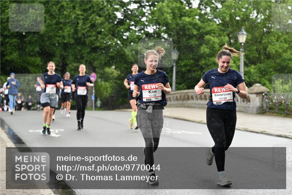 14.06.2026 - REWE Women's Run Dr. Thomas Lammeyer http://msf.ph/oto/9770044 14.06.2026 09:47:13 Laufen 10705, 7, 10199, 7 meine-sportfotos.de
