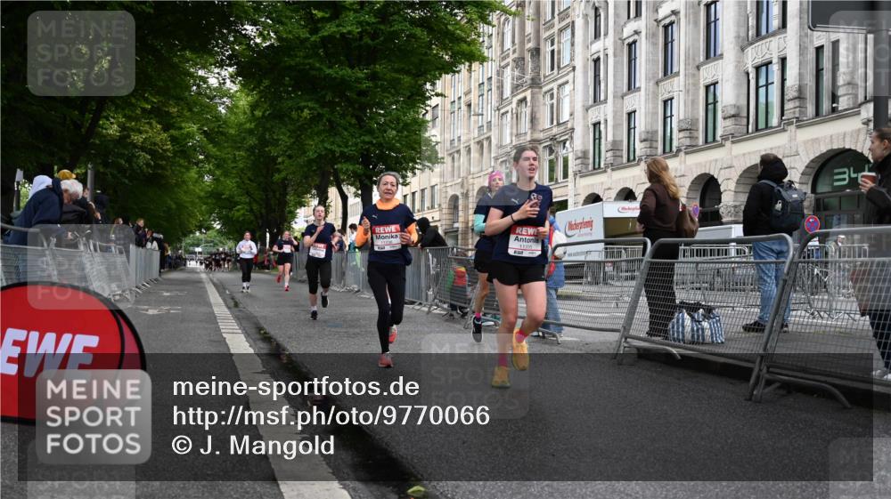 14.06.2026 - REWE Women's Run J. Mangold http://msf.ph/oto/9770066 14.06.2026 09:54:47 Ziel 10154, 10343, 10352, 10526, 11056, 11238, 11266, 11335 meine-sportfotos.de