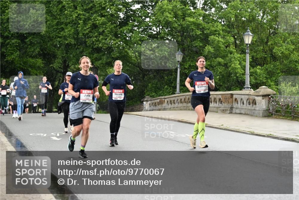 14.06.2026 - REWE Women's Run Dr. Thomas Lammeyer http://msf.ph/oto/9770067 14.06.2026 09:47:14 Laufen 0524, 10900, 10968, 444, 4444 meine-sportfotos.de