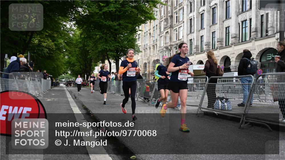 14.06.2026 - REWE Women's Run J. Mangold http://msf.ph/oto/9770068 14.06.2026 09:54:47 Ziel 10154, 10343, 10352, 10526, 11056, 11238, 11266, 11335 meine-sportfotos.de
