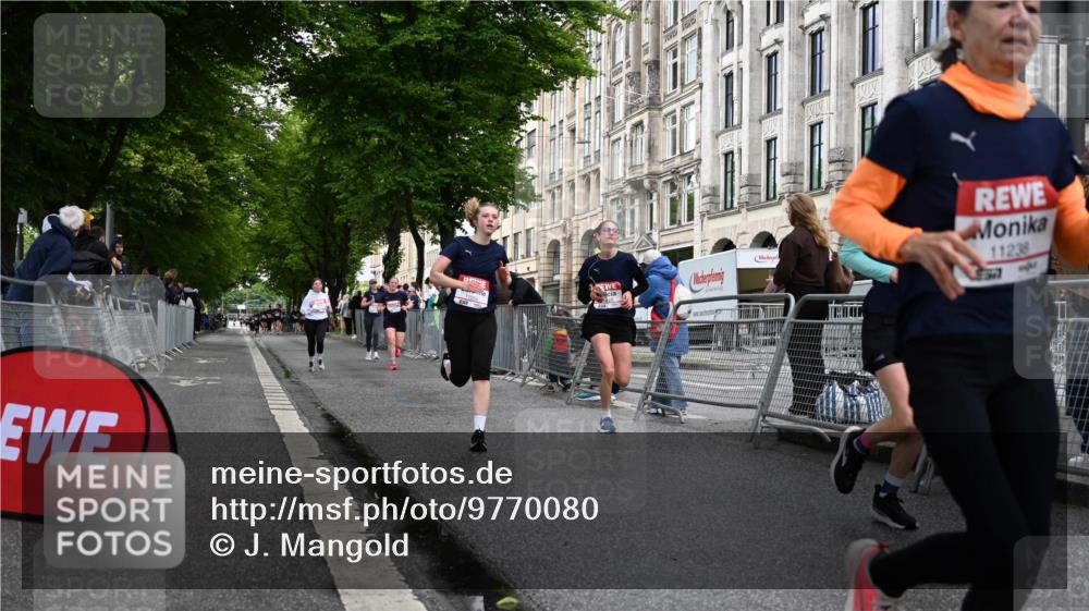 14.06.2026 - REWE Women's Run J. Mangold http://msf.ph/oto/9770080 14.06.2026 09:54:48 Ziel 10154, 10343, 10352, 10526, 11056, 11238, 11335 meine-sportfotos.de