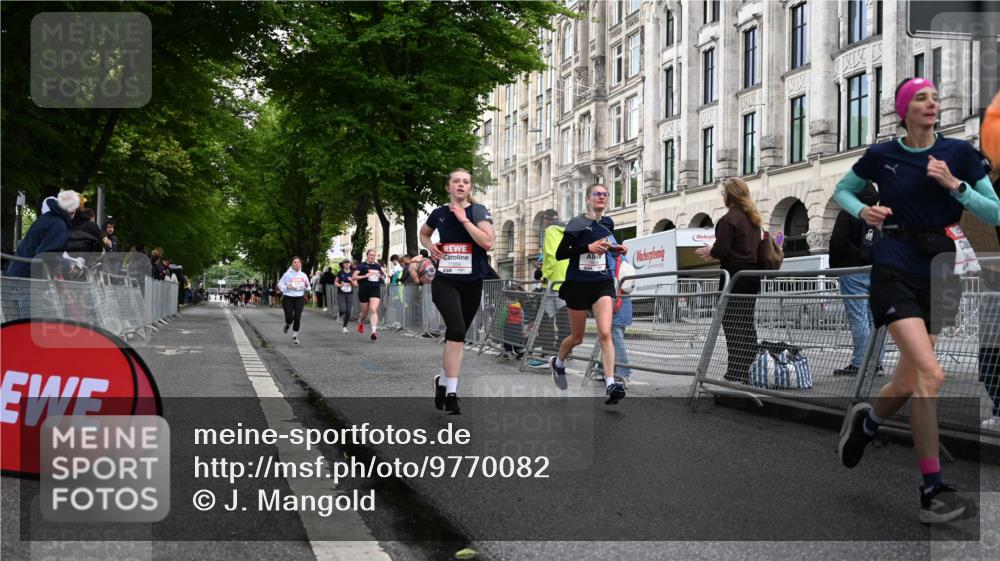 14.06.2026 - REWE Women's Run J. Mangold http://msf.ph/oto/9770082 14.06.2026 09:54:49 Ziel 10154, 10343, 10352, 10526, 11056, 11238, 11335 meine-sportfotos.de