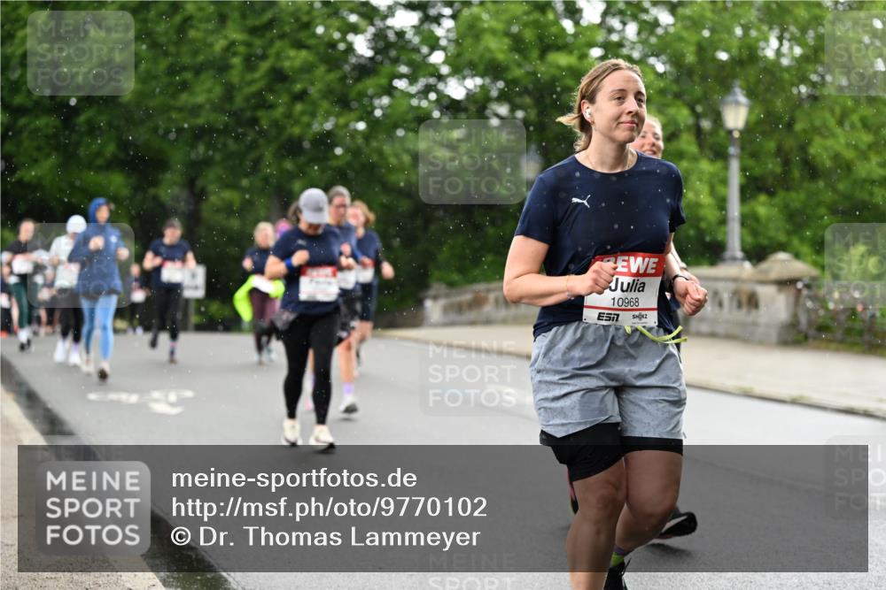 14.06.2026 - REWE Women's Run Dr. Thomas Lammeyer http://msf.ph/oto/9770102 14.06.2026 09:47:16 Laufen 10968 meine-sportfotos.de