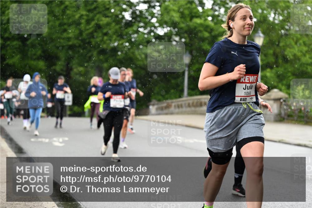 14.06.2026 - REWE Women's Run Dr. Thomas Lammeyer http://msf.ph/oto/9770104 14.06.2026 09:47:16 Laufen 10968 meine-sportfotos.de