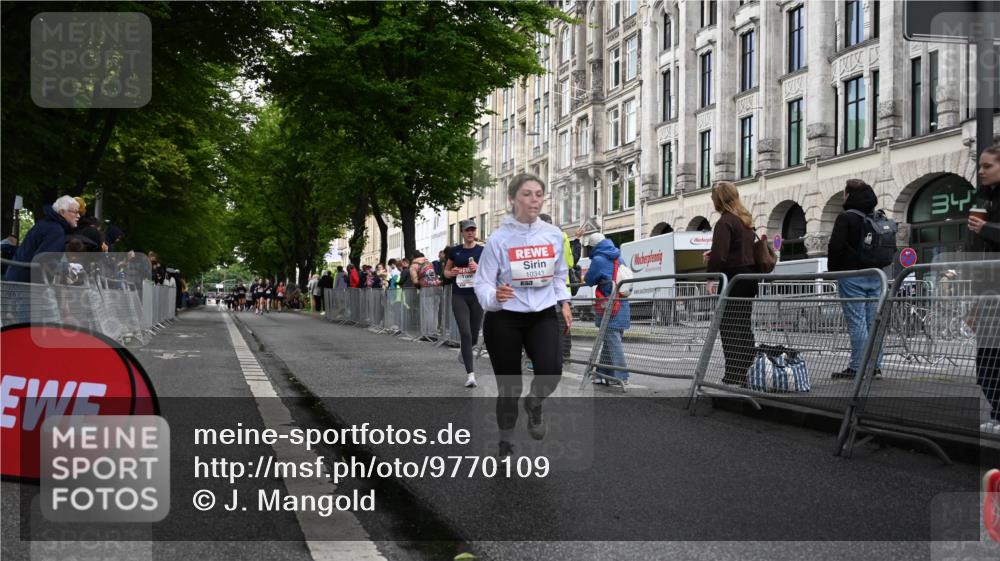 14.06.2026 - REWE Women's Run J. Mangold http://msf.ph/oto/9770109 14.06.2026 09:54:53 Ziel 10154, 10343, 10352, 10526, 10997, 11056 meine-sportfotos.de
