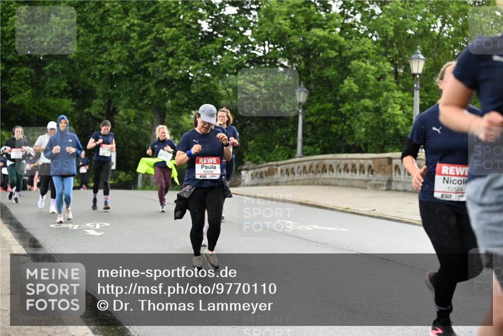 14.06.2026 - REWE Women's Run Dr. Thomas Lammeyer http://msf.ph/oto/9770110 14.06.2026 09:47:17 Laufen 10900, 10524, 511 meine-sportfotos.de