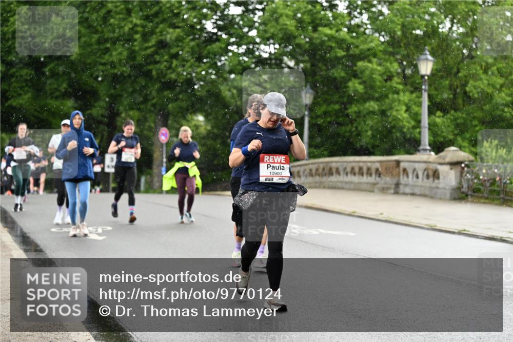 14.06.2026 - REWE Women's Run Dr. Thomas Lammeyer http://msf.ph/oto/9770124 14.06.2026 09:47:18 Laufen 10900 meine-sportfotos.de