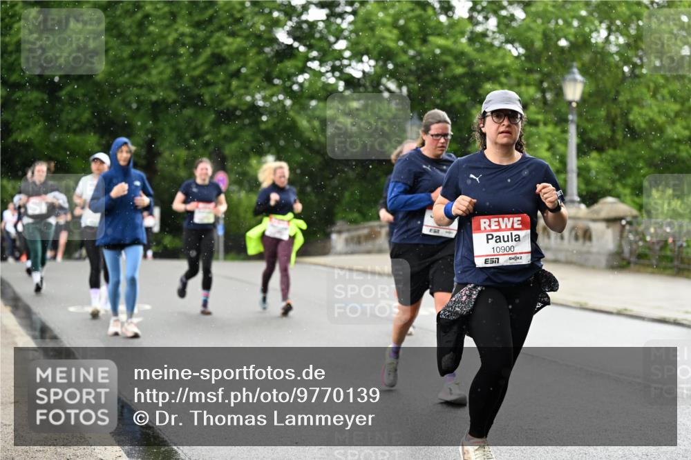 14.06.2026 - REWE Women's Run Dr. Thomas Lammeyer http://msf.ph/oto/9770139 14.06.2026 09:47:19 Laufen 10900 meine-sportfotos.de
