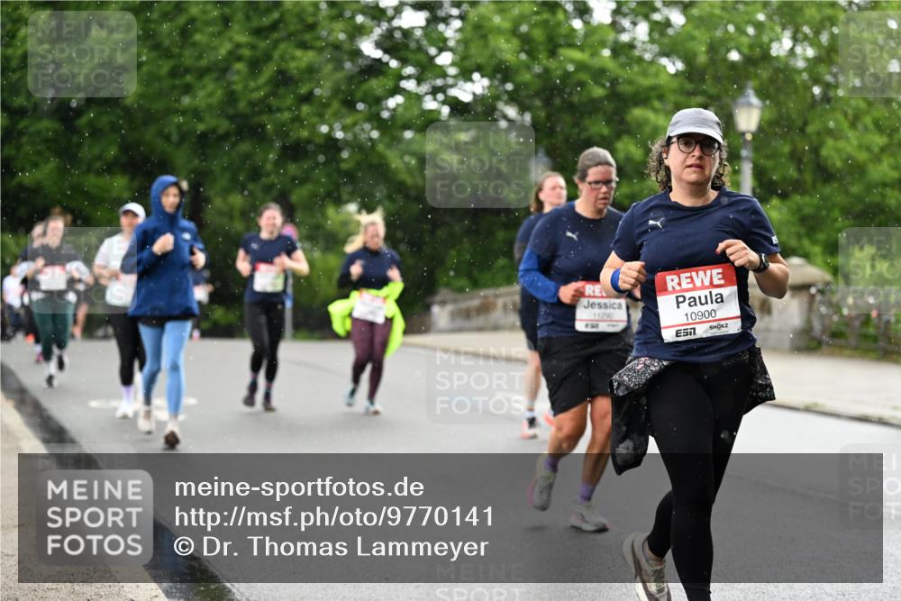 14.06.2026 - REWE Women's Run Dr. Thomas Lammeyer http://msf.ph/oto/9770141 14.06.2026 09:47:19 Laufen 11290, 10900, 7 meine-sportfotos.de