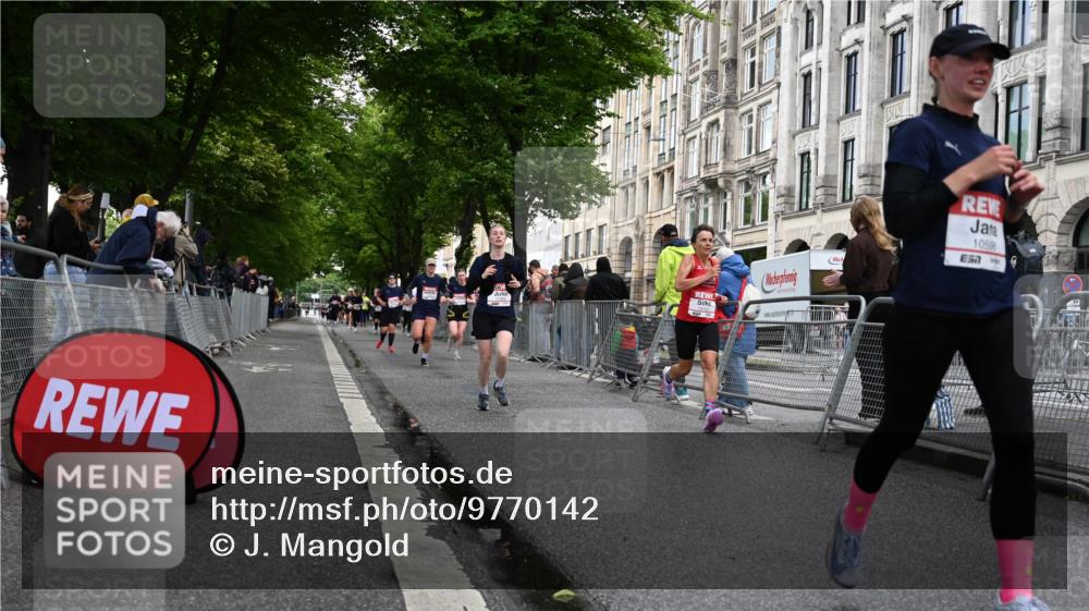 14.06.2026 - REWE Women's Run J. Mangold http://msf.ph/oto/9770142 14.06.2026 09:55:09 Ziel 10150, 10231, 10372, 10598, 10810, 11089, 11300, 11443 meine-sportfotos.de